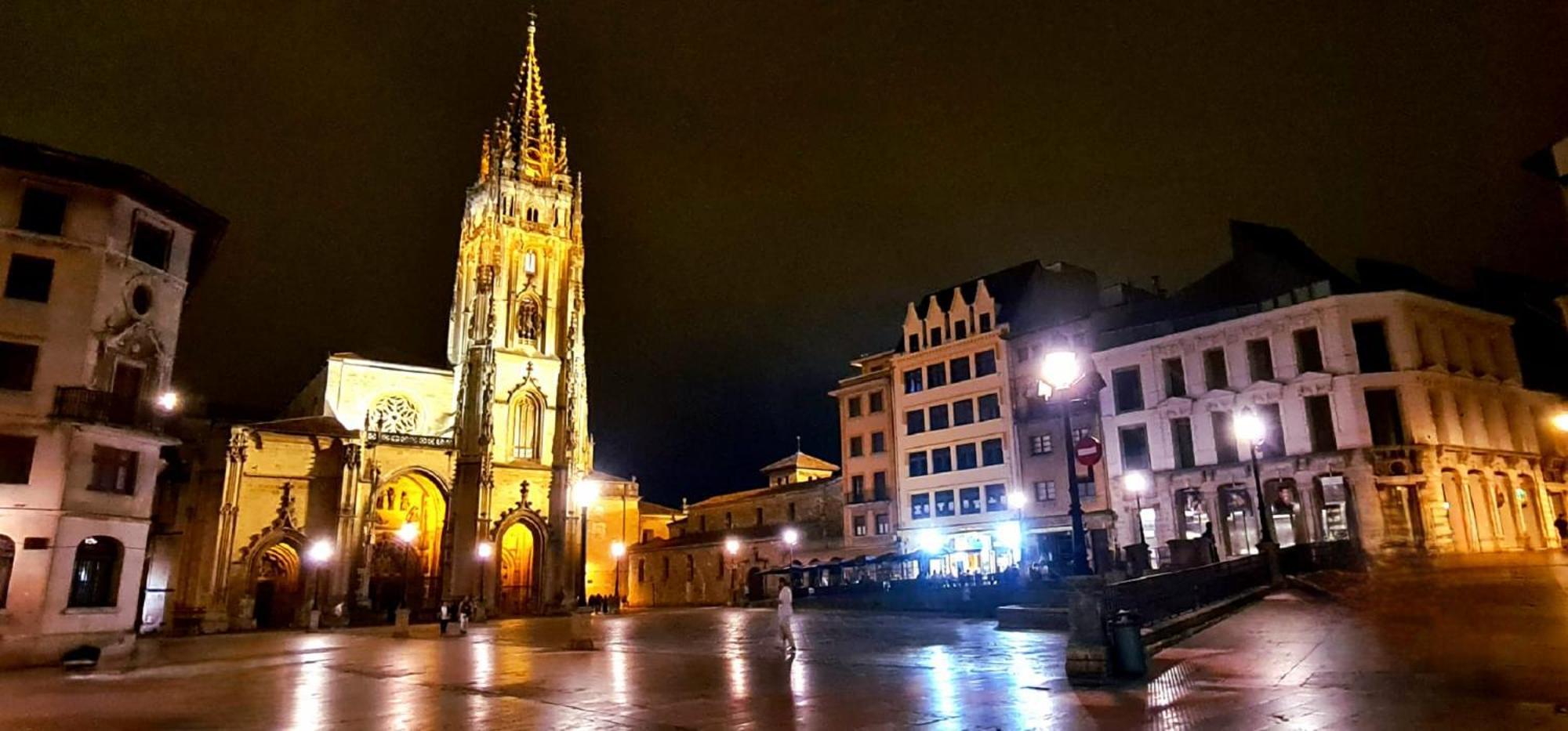 Apartament Atico De Diseno En El Centro Oviedo Zewnętrze zdjęcie